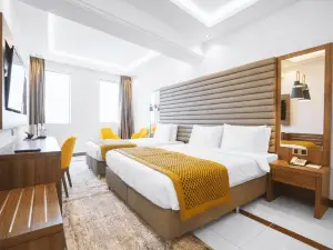 Noor Land Hotel