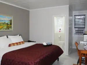 Sunrise Inn