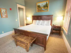 Montvale Hotel