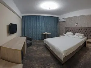 Hotel Tiara