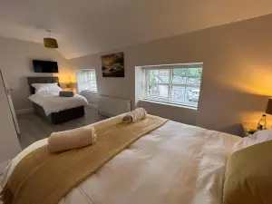 Rooms at Mcternans