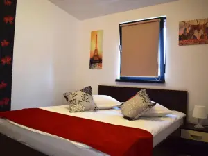 Sanderson Apartments