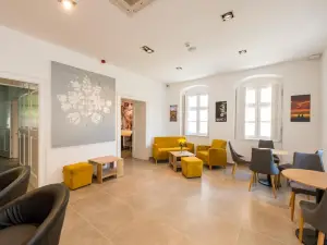 필벅스 호텔 수페리어 컬로처