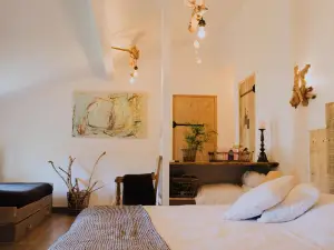 La Maison Bleue