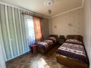 Aghasu Tun B&B