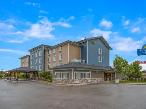 Days Inn & Suites by Wyndham Lindsay