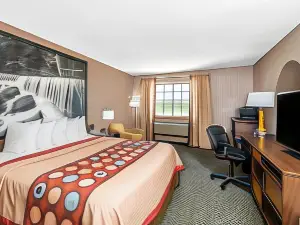 Super 8 by Wyndham Winfield/Quail Ridge Area