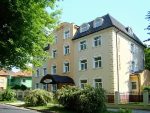 Hotel Grand