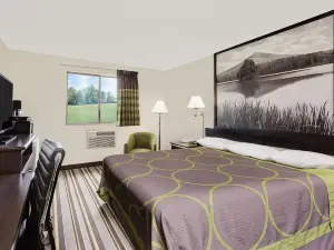Super 8 by Wyndham Waynesboro