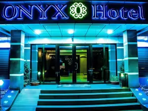 Отель Onyx