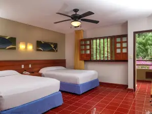 Suites Colonial