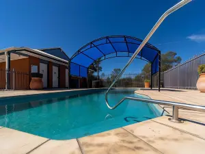 Albert Motel