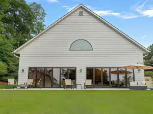The Lodge at Rush Lakes