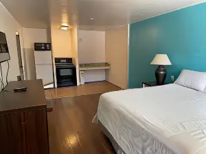 B&J Hotel and Apartments