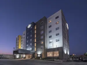 Microtel Inn & Suites by Wyndham Irapuato