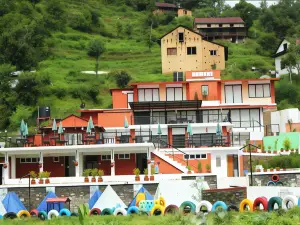 Om Adhyay Retreat Resort