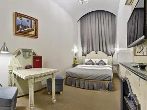 Zhukov Hotel