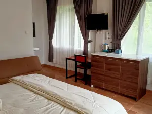 NK Villa Syariah and Cafe Prigen