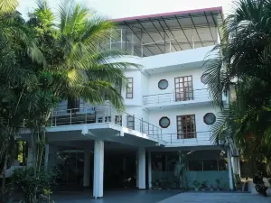 Ananthi Hotels
