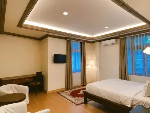 Hotel Grand Situ Buleud
