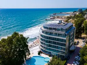 Spa Hotel Sirius Beach-All Inclusive and Private Beach