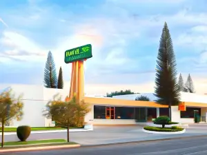 Hotel Paradise Inn