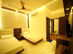 Hotel Byke Ride - Walkable from Agra Cantt Railway Station