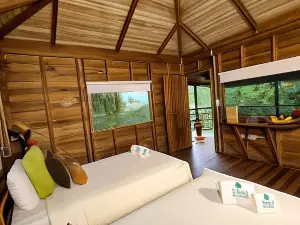 Hakuna Matata Amazon Lodge