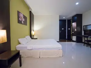 Jumbo House