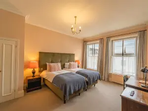 The Green Dragon Hotel
