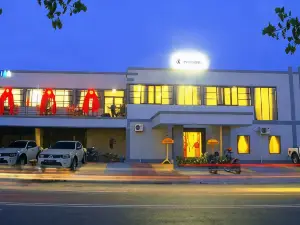 Grand Pangeran Khar Hotel