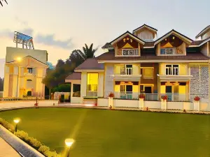 The Grand Leela Resort