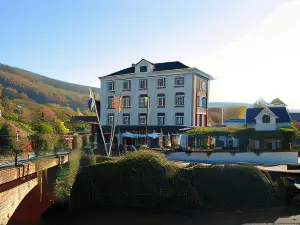 Le Baron Apartments