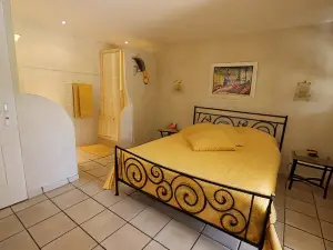Le Mas des Tarentes Chambres d'hôtes