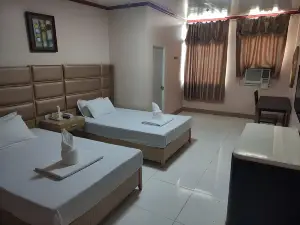 Meaco Royal Hotel - Taytay