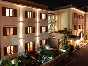 Hotel Diana