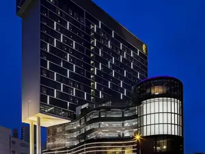 Momentus Hotel Alexandra