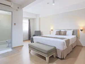 Hotel Gunawangsa Manyar