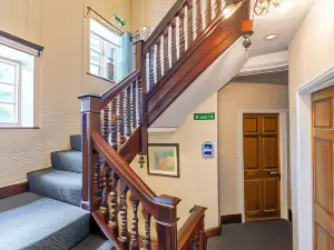 Weymouth Arms Guest House