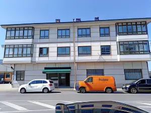Hostal y Albergue Carpinteiras