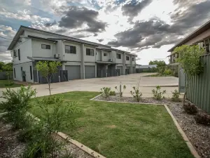 스피니펙스 모텔 & 서비스 아파트먼트