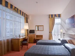 โรงแรมมาสเตอร์