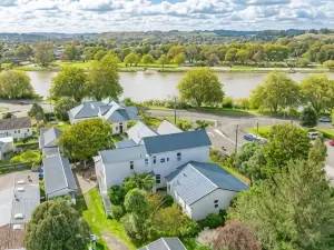 เบรมาร์ เฮาส์ บีแอนด์บี แอนด์ วายเอชเอ โฮสเทล