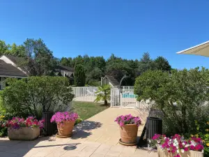 歐塞爾高速公路 du Soleil 美居酒店