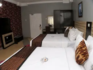 All Seasons Hotel - Executive
