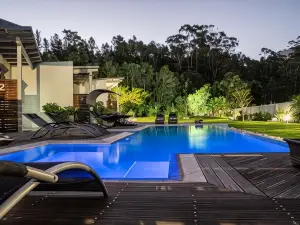 A Riverbed Guesthouse