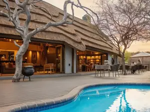 Tuningi Safari Lodge