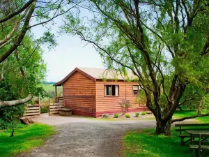 Johanna River Farm & Cottages