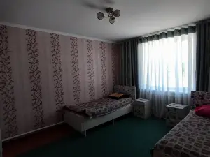 Jyldyzguesthouse