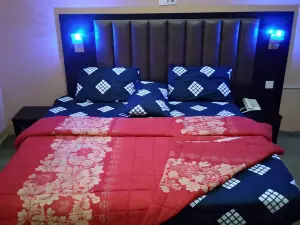 Syrupy Hotel
